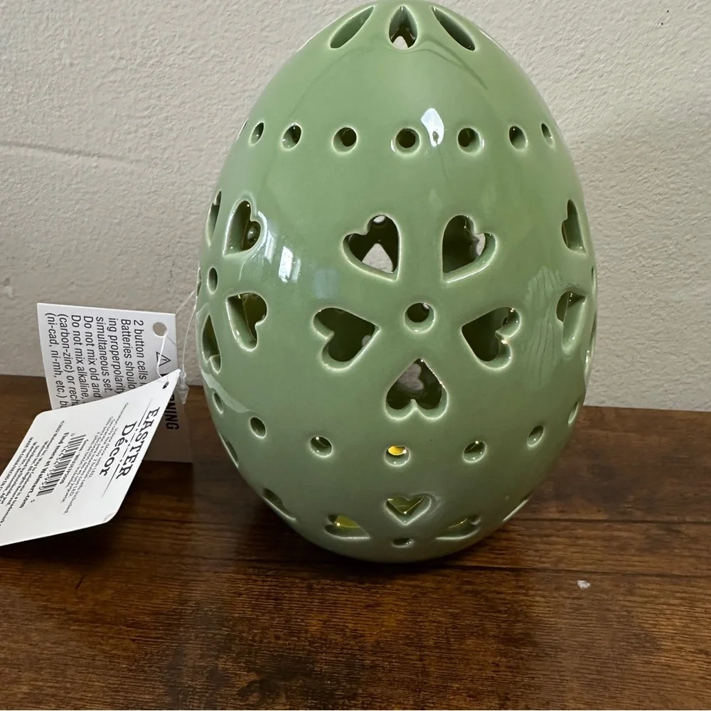 Ceramic Easter Egg Candle‎ Holder Lantern Green Heart Cutout Decor Spring Light